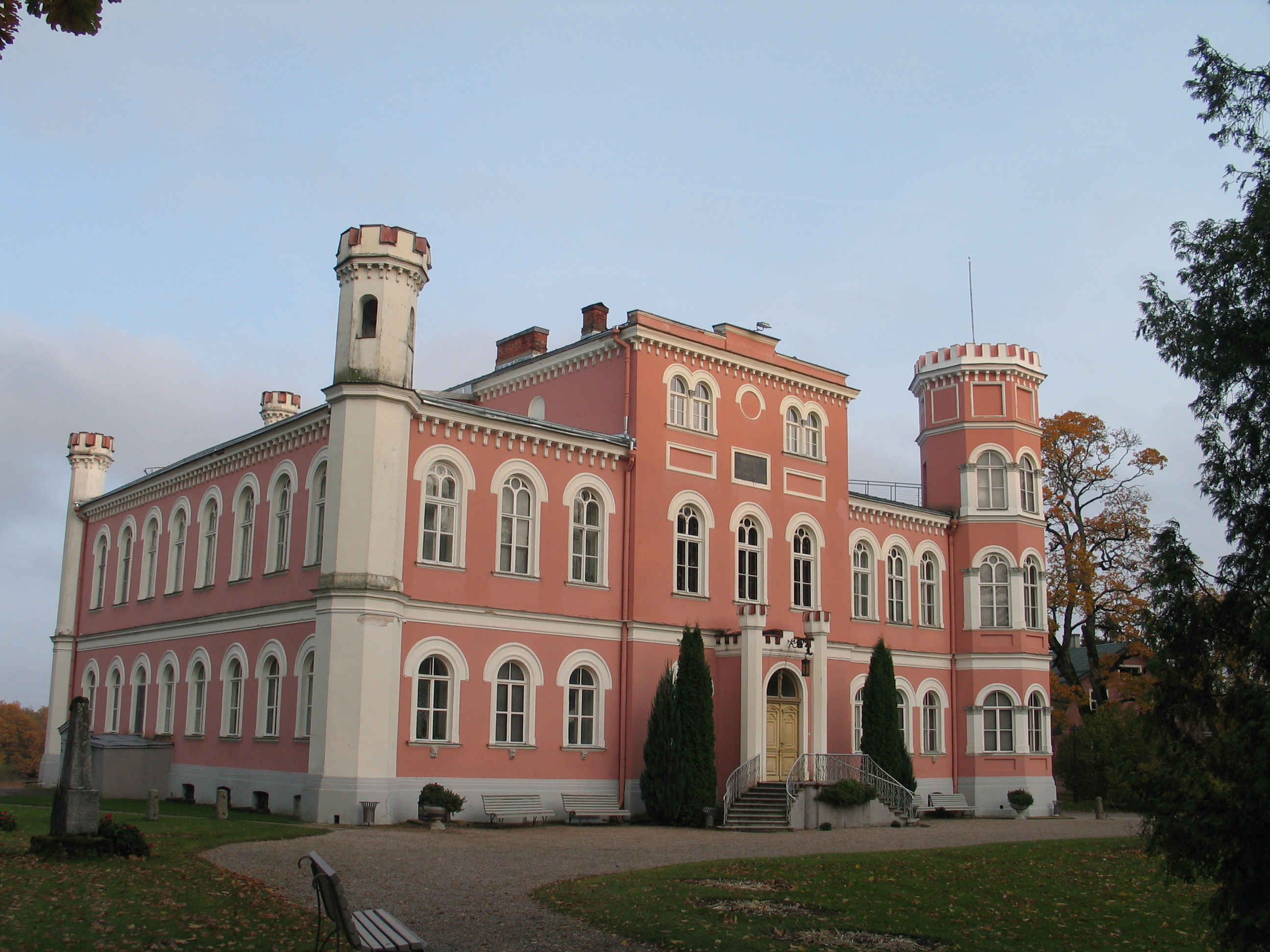 Birīni Castle 1