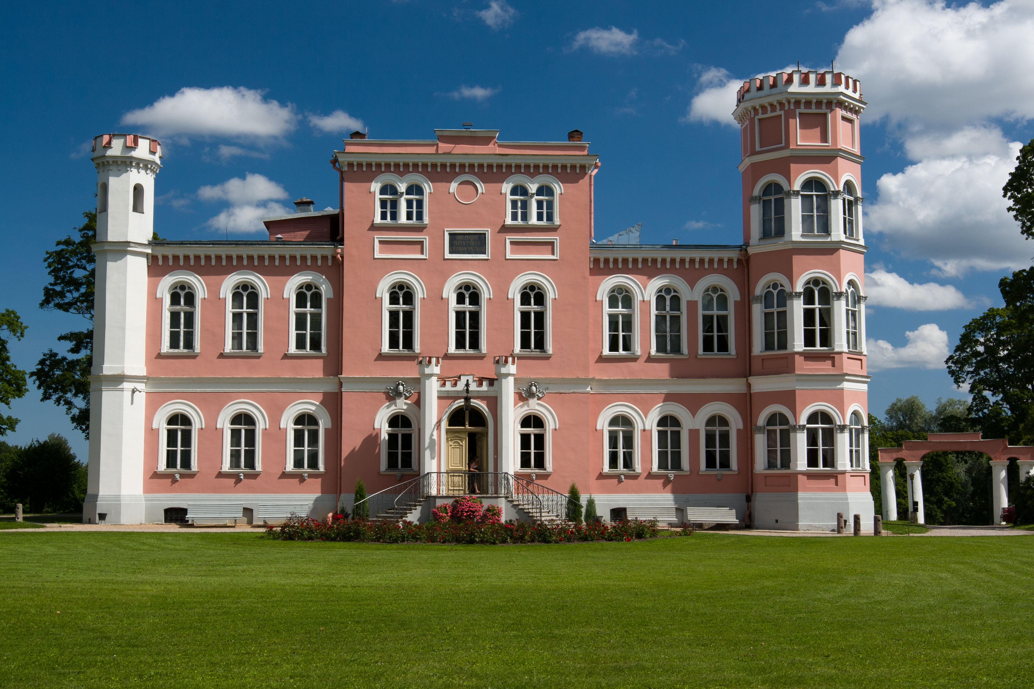 Birīni Castle 7