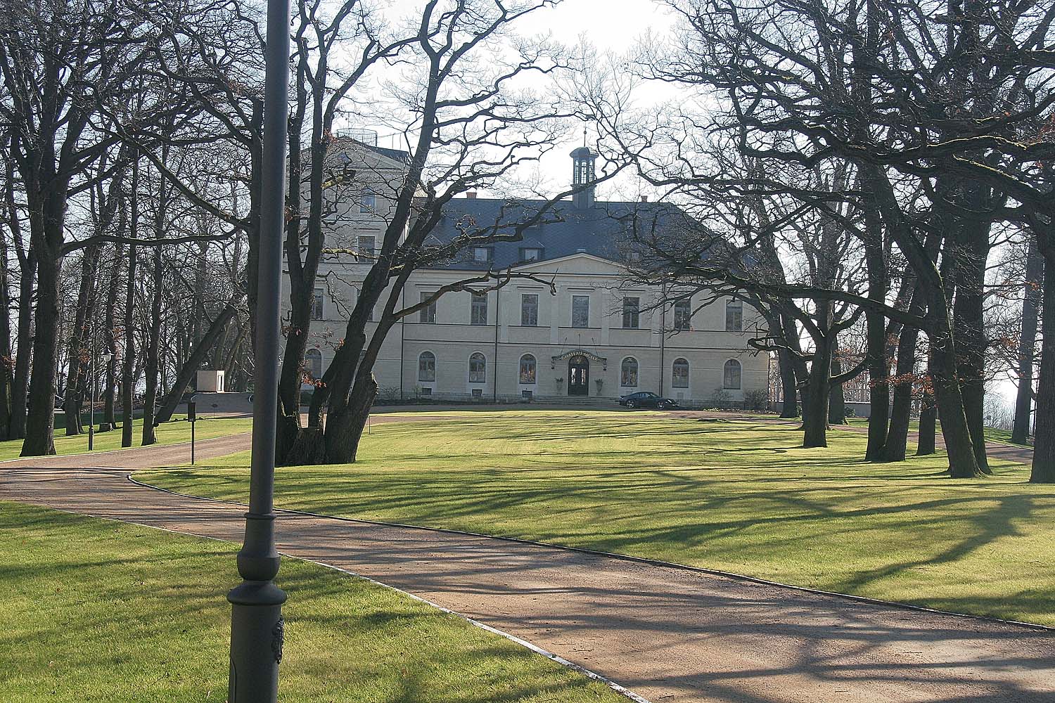 Chateau Mcely 4