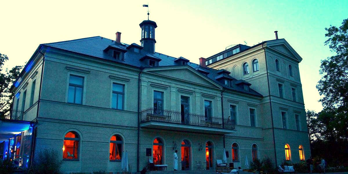 Chateau Mcely 5