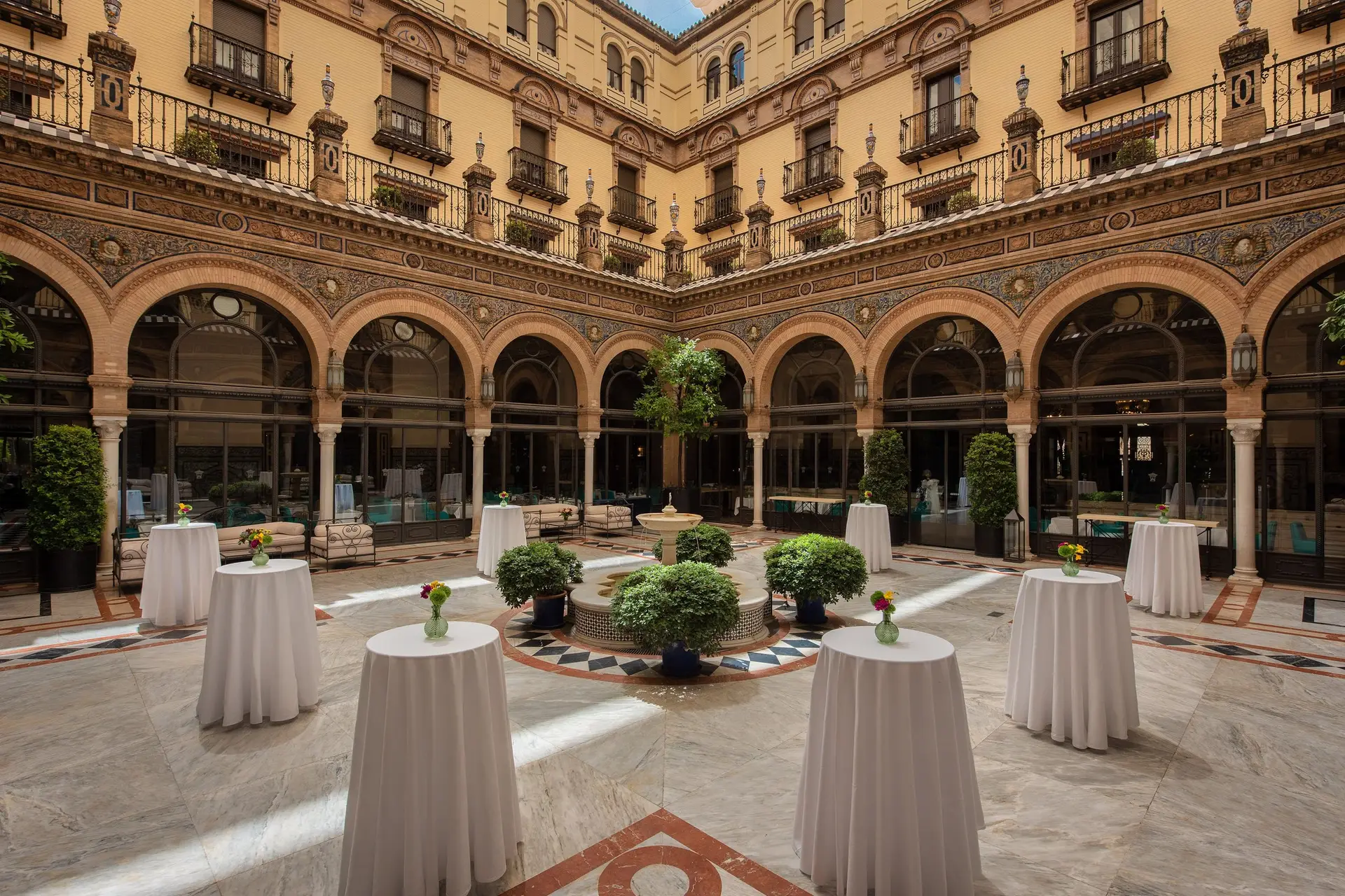 Hotel Alfonso XIII, a Luxury Collection Hotel 9