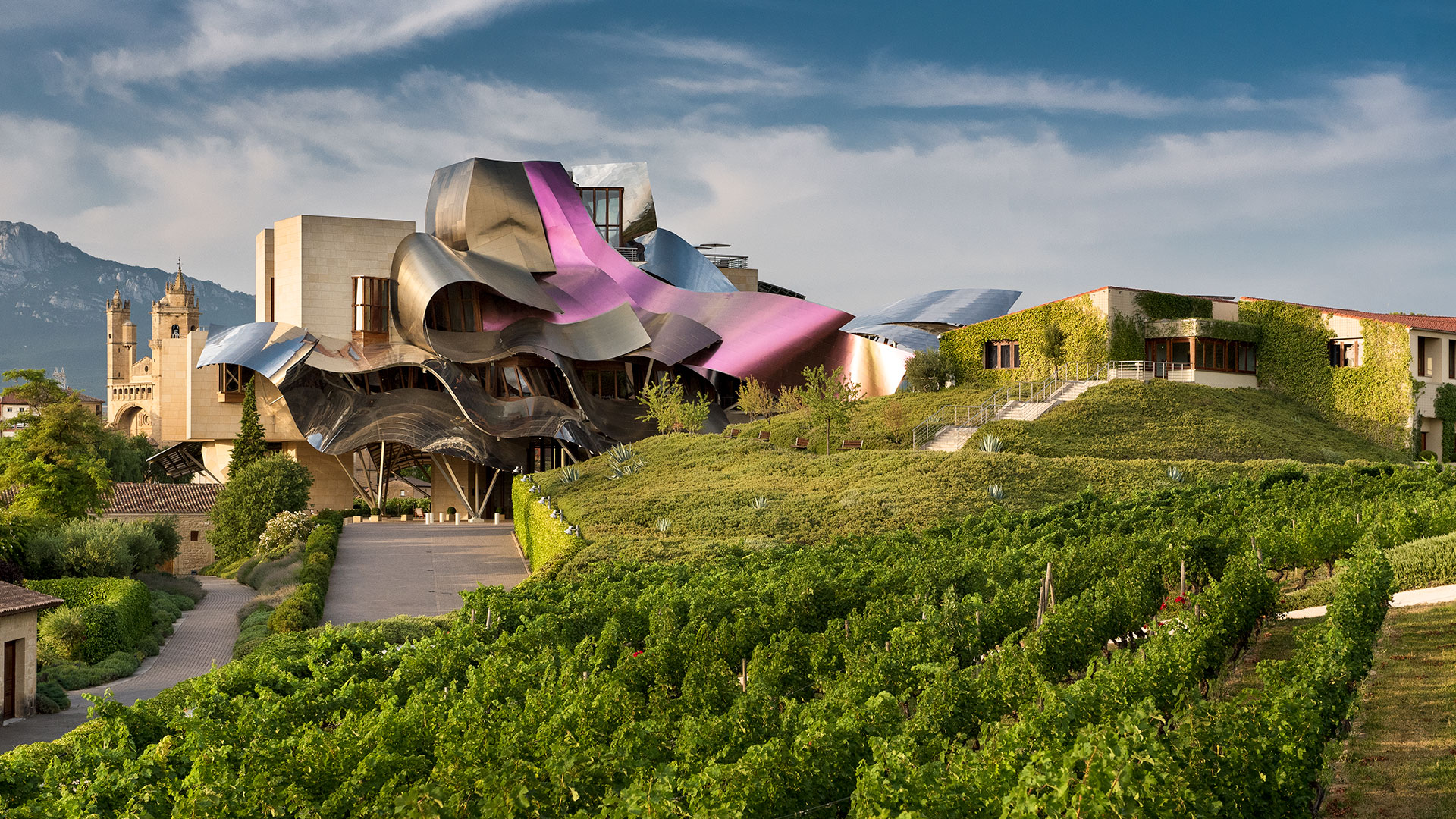 Hotel Marqués de Riscal, A Luxury Collection Hotel 1