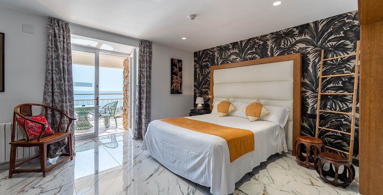 Hotel Roger de Flor by Seleqtta 9